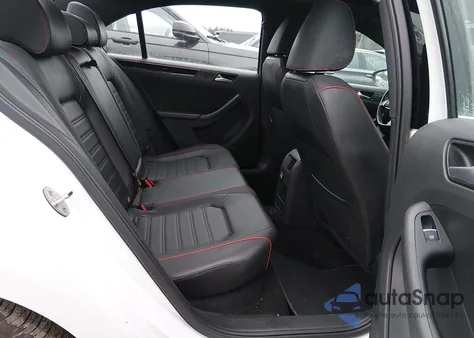 2015 Volkswagen Jetta 2.0T Gli Se z USA, uszkodzony, nr VIN 3VW4T7AJ3FM265118